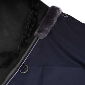 EQUITHÈME Turnout Rug Tyrec avec Rabat Ventral 600D 0g Marine/Gris Dots EQUITHÈME Turnout Rug Tyrec avec Rabat Ventral 600D 0g Marine/Gris Dots