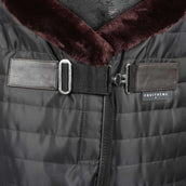 EQUITHÈME Couverture d'Écurie Teddy Doublé de Peau de Mouton Synthétique Noir/Beige EQUITHÈME Couverture d'Écurie Teddy Doublé de Peau de Mouton Synthétique Noir/Beige