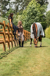 Velder Horsewear Premium Couverture Anti-Mouches Pearl Grey Velder Horsewear Premium Couverture Anti-Mouches Pearl Grey