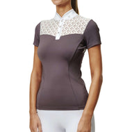 Equestrian Stockholm T-shirt de Concours Crystal Champion Blanc/Dark Violet Equestrian Stockholm T-shirt de Concours Crystal Champion Blanc/Dark Violet