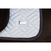 Equestrian Stockholm Tapis de Selle Modern de Saut Blanc/Dark Violet Equestrian Stockholm Tapis de Selle Modern de Saut Blanc/Dark Violet