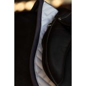 Equestrian Stockholm Tapis de Selle Modern de Saut Blanc/Dark Violet Equestrian Stockholm Tapis de Selle Modern de Saut Blanc/Dark Violet