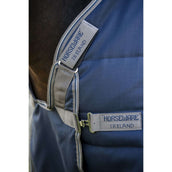 Rambo Optimo Couverture d'Écurie 200g Navy/Thunderstorm Grey/Silver Rambo Optimo Couverture d'Écurie 200g Navy/Thunderstorm Grey/Silver