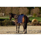 WeatherBeeta Couvre-reins Essential Fleece Lined Quarter Sheet Marine/Bordeaux WeatherBeeta Couvre-reins Essential Fleece Lined Quarter Sheet Marine/Bordeaux