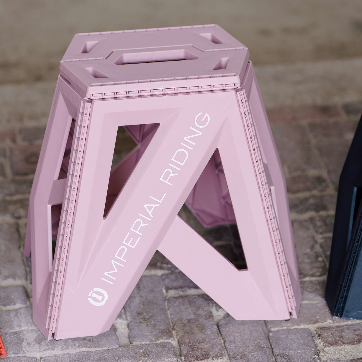 Imperial Riding Escabeau IRHSky High Rose