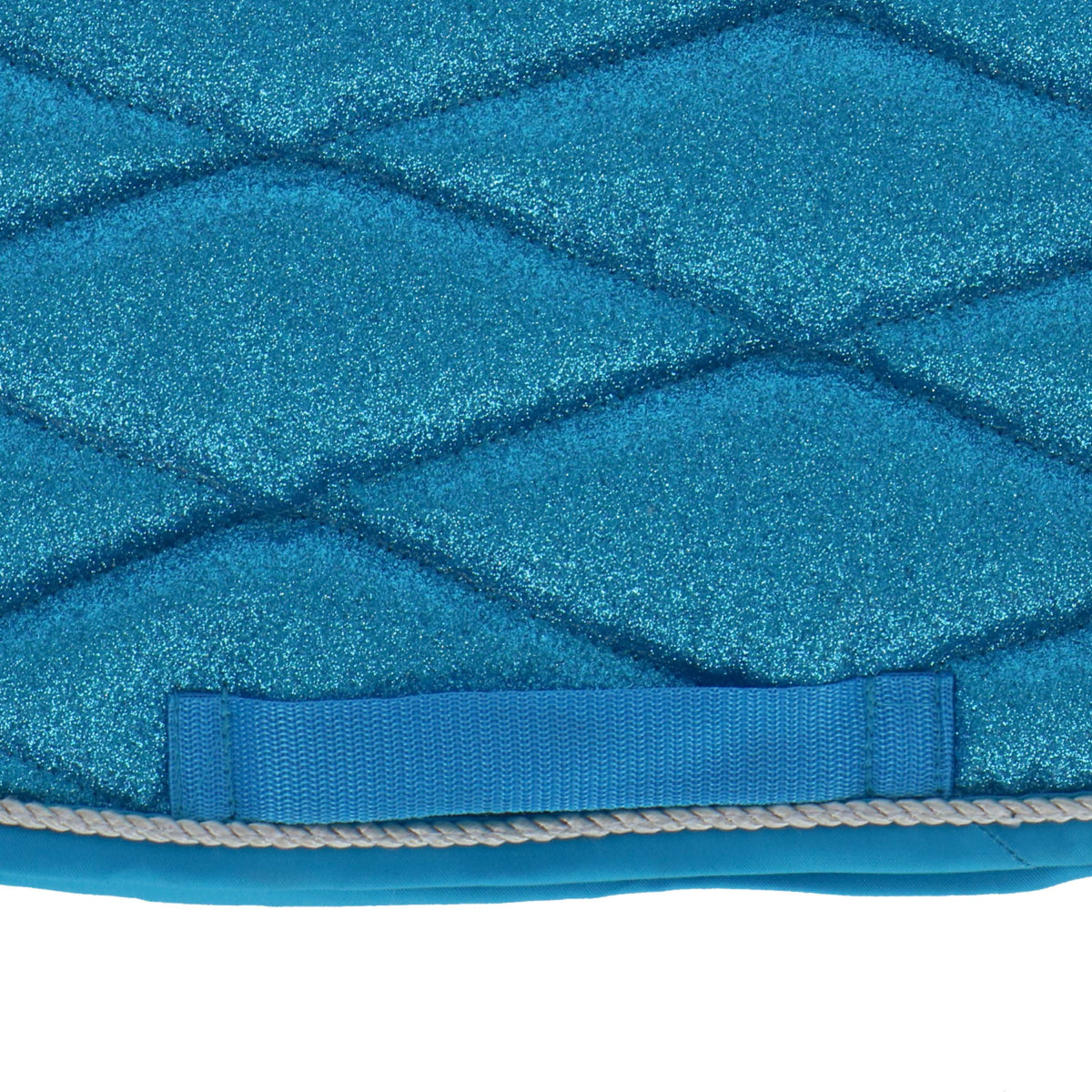 Ensemble de tapis de selle argentés à paillettes : bonnet anti-mouches et guêtres - France Ensemble de tapis de selle argentés à paillettes : bonnet anti-mouches et guêtres - France