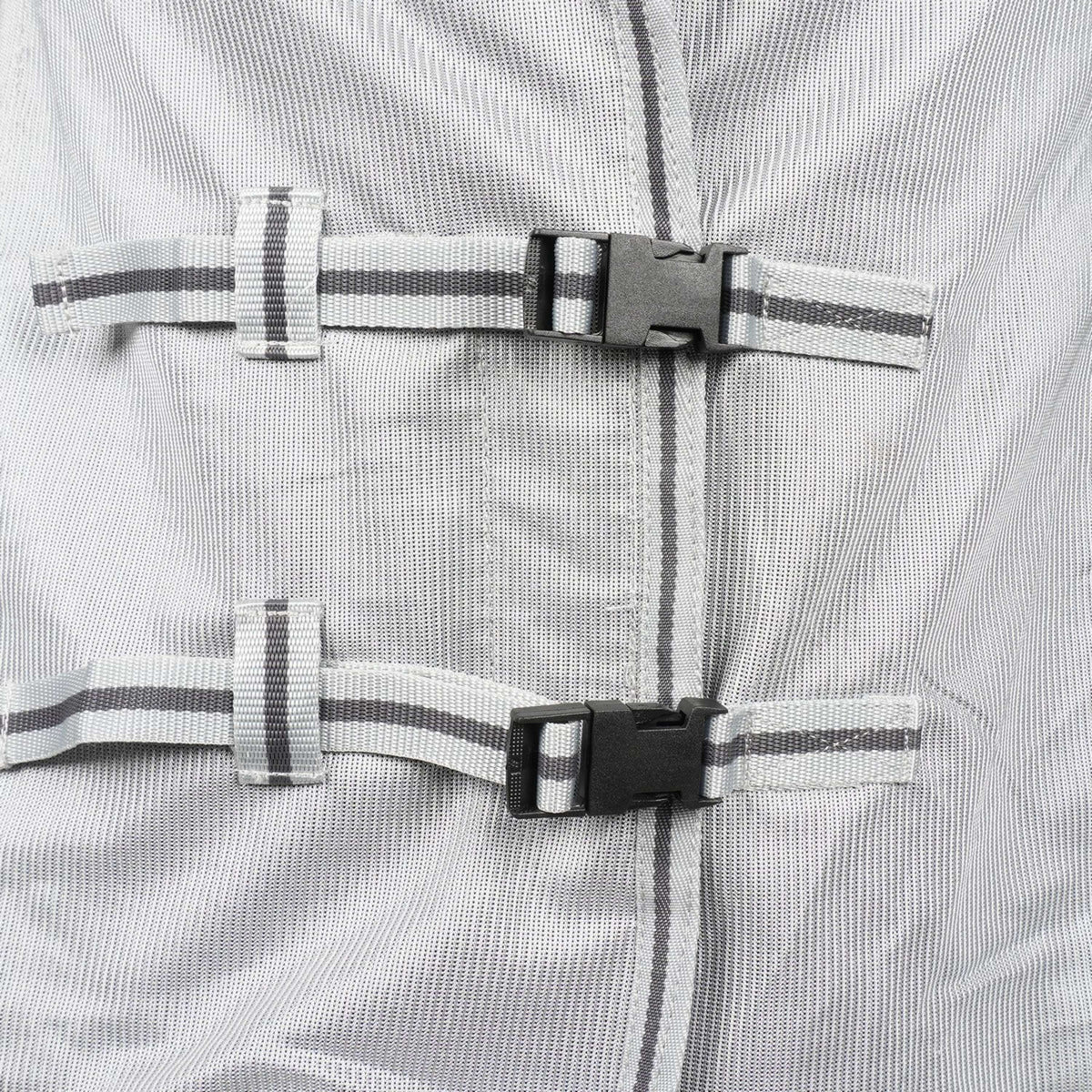 Couverture anti-mouches pour cheval avec bavette ventrale Waldhausen Couverture anti-mouches pour cheval avec bavette ventrale Waldhausen