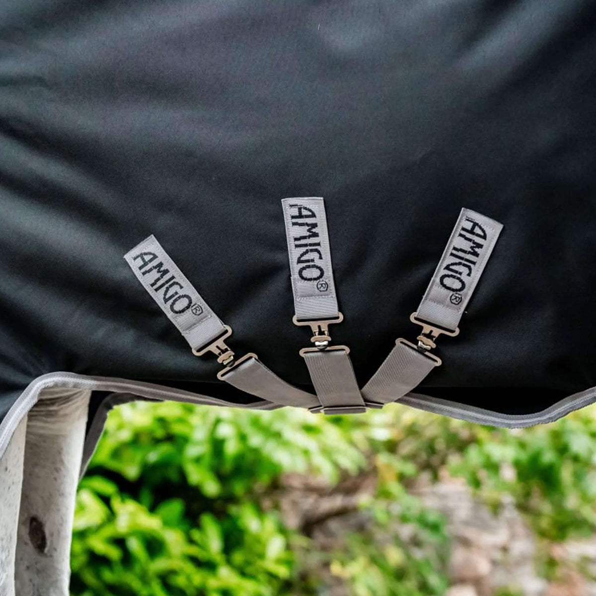 Amigo Couverture Turnout Bravo 100g Black/Titanium Grey