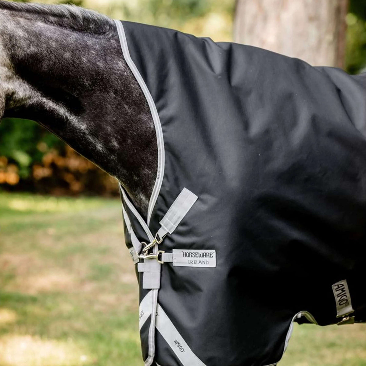 Amigo Wug Turnout 1200D 50g Noir/Gris Titane/Argent