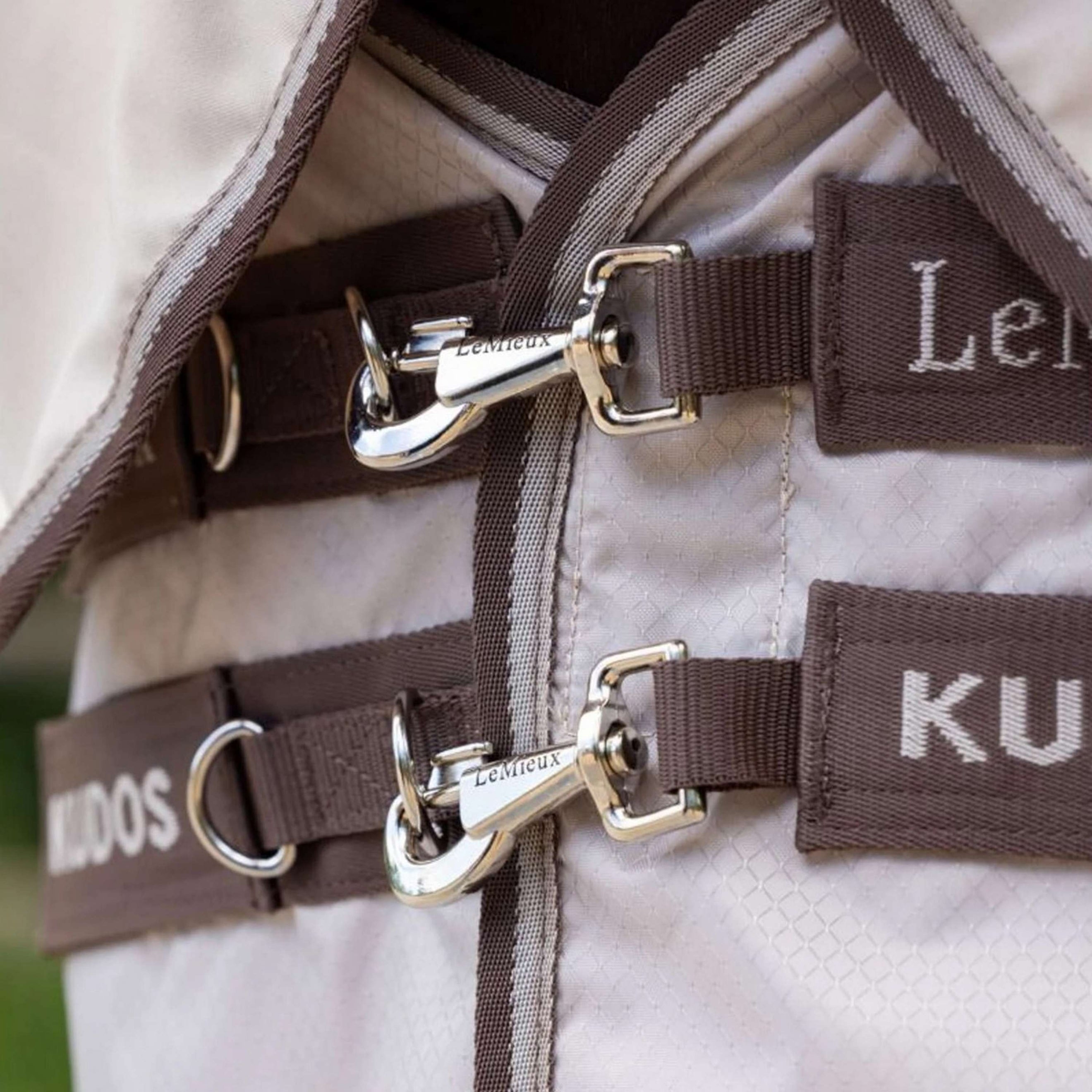 LeMieux Couverture Anti-Eczema Kudos Shower Pro Sweet Itch Pierre