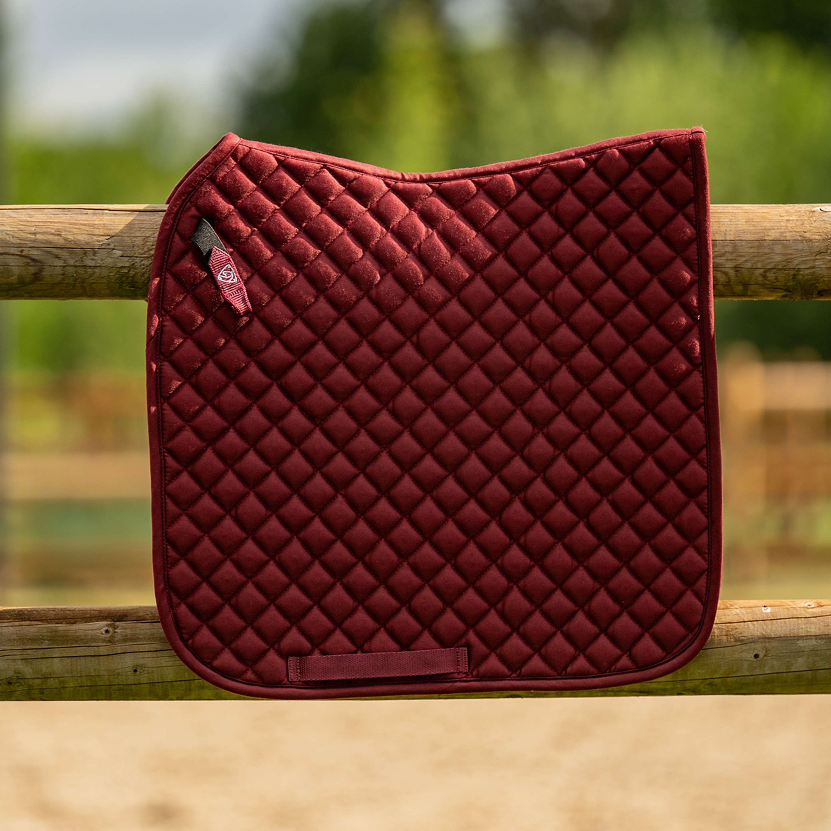 Velder Horsewear Essentials Tapis de Selle Dressage Classic Bordeaux