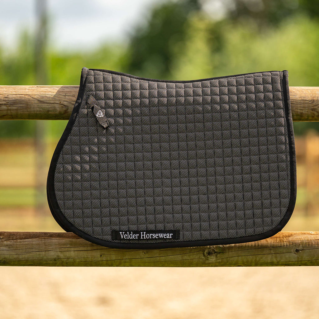 Velder Horsewear Premium Tapis de Selle Bamboo de Saut Noir