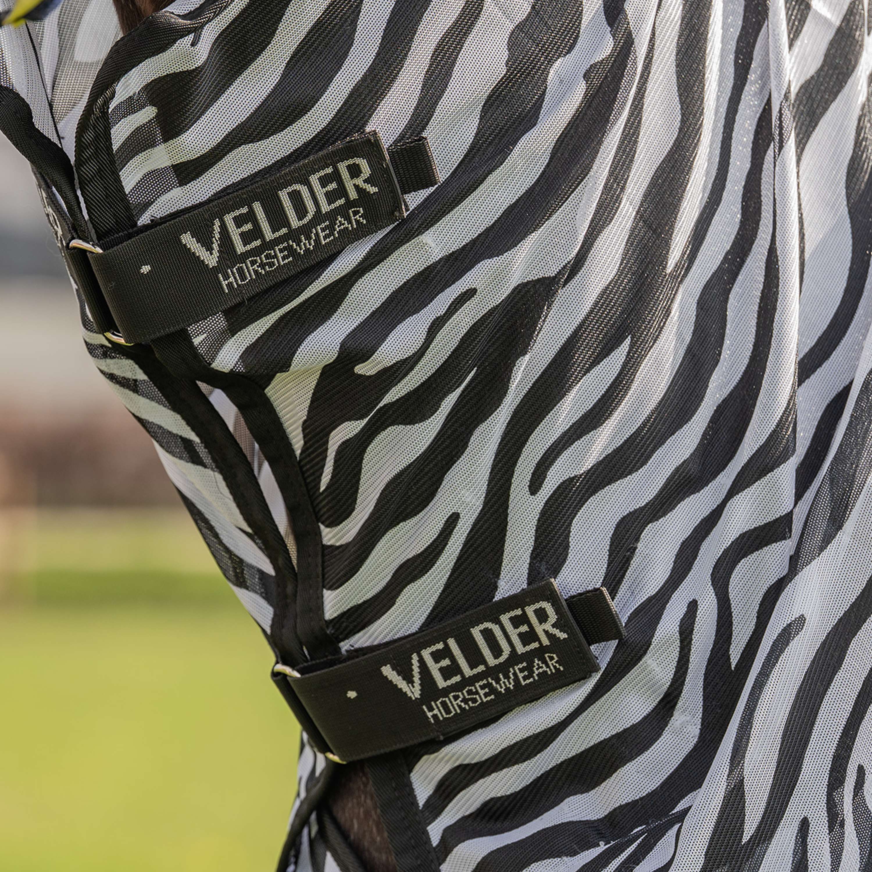 Velder Horsewear Essentials Pony Couverture Anti-Mouches avec Couvre-cou Zebra Noir/Blanc