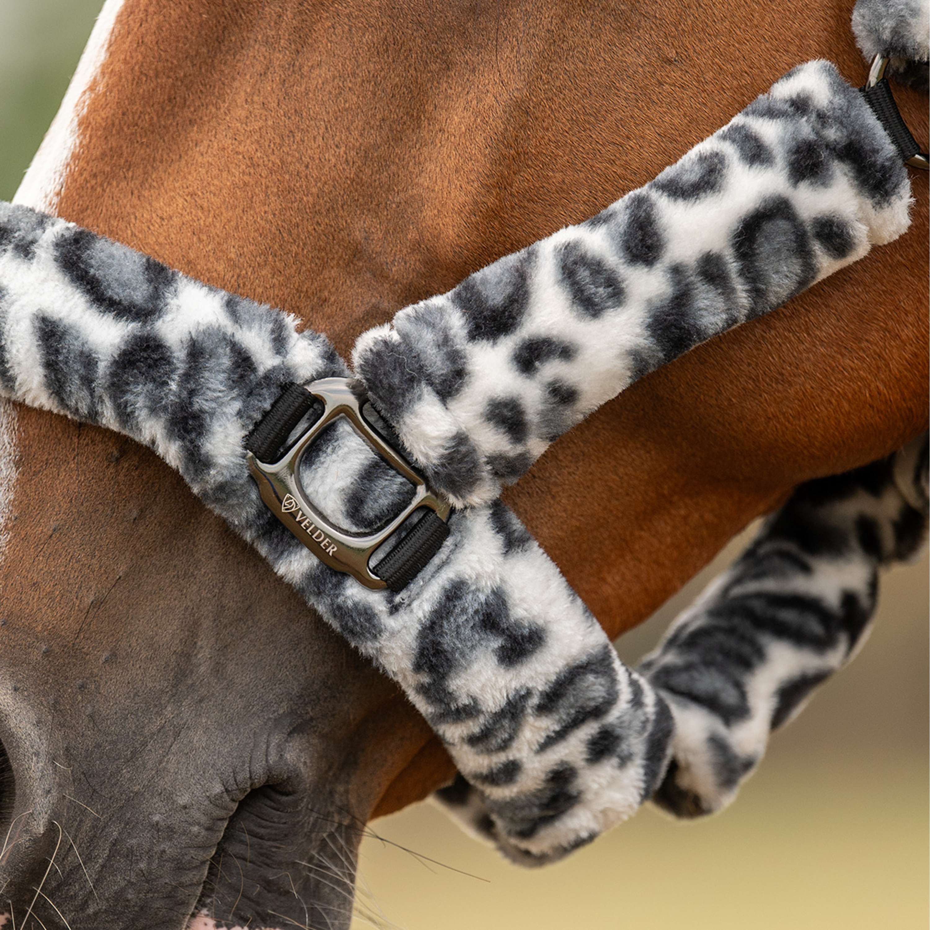 Velder Horsewear Premium Licol Comfort Fur Snow Leopard Gris
