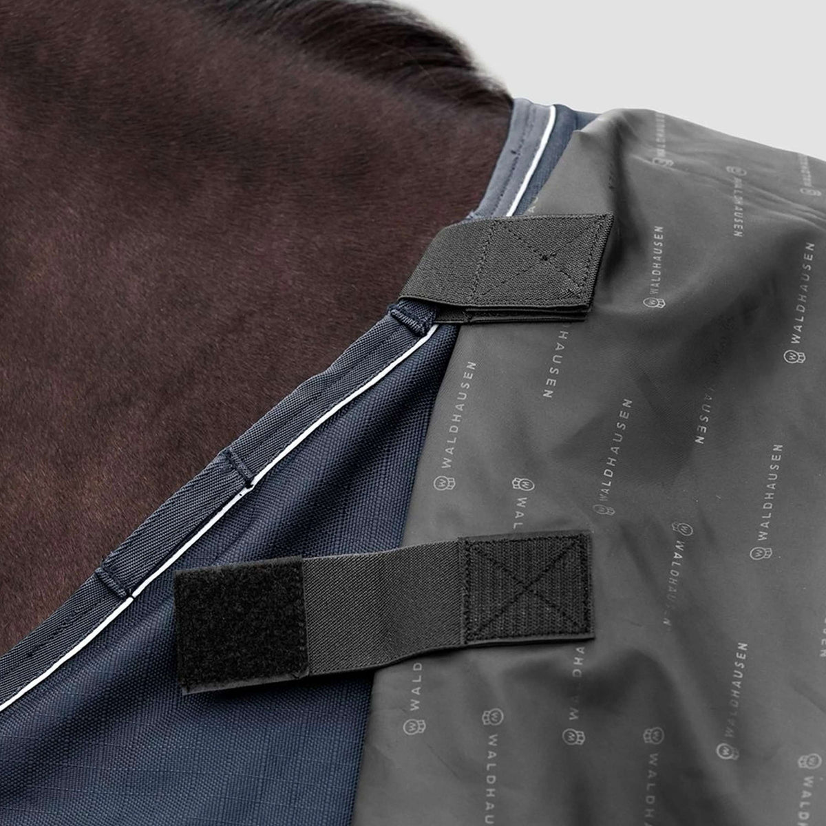 Waldhausen Couverture d'Extérieur Scandic Multi-Layer 50/150g Nightblue