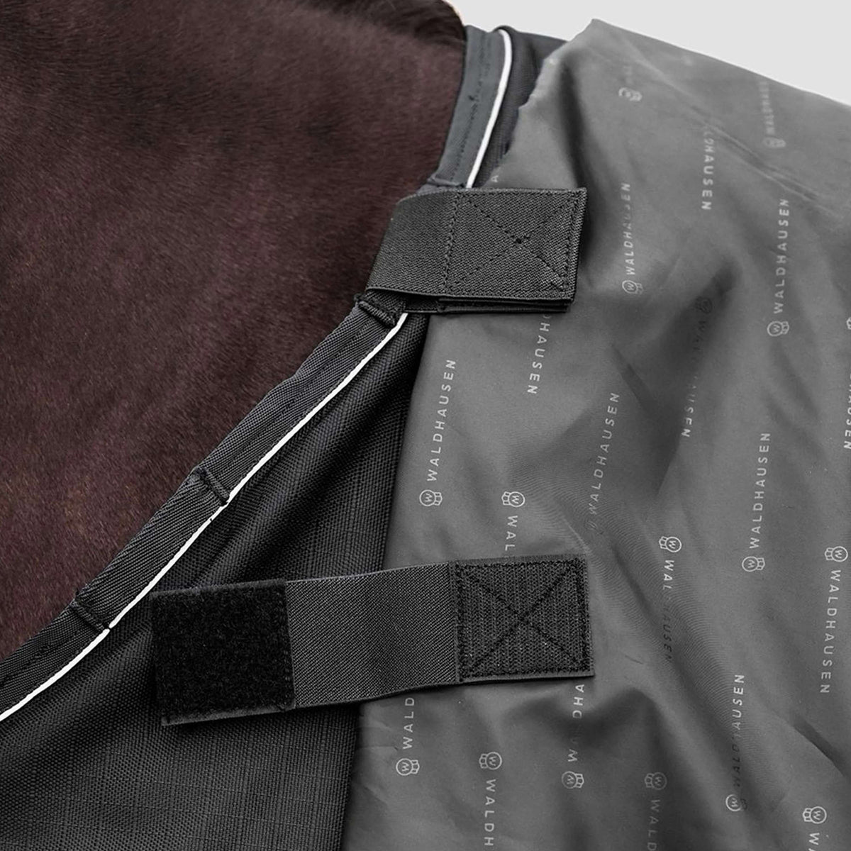 Waldhausen Couverture d'Extérieur Scandic Multi-Layer 50/150g Noir