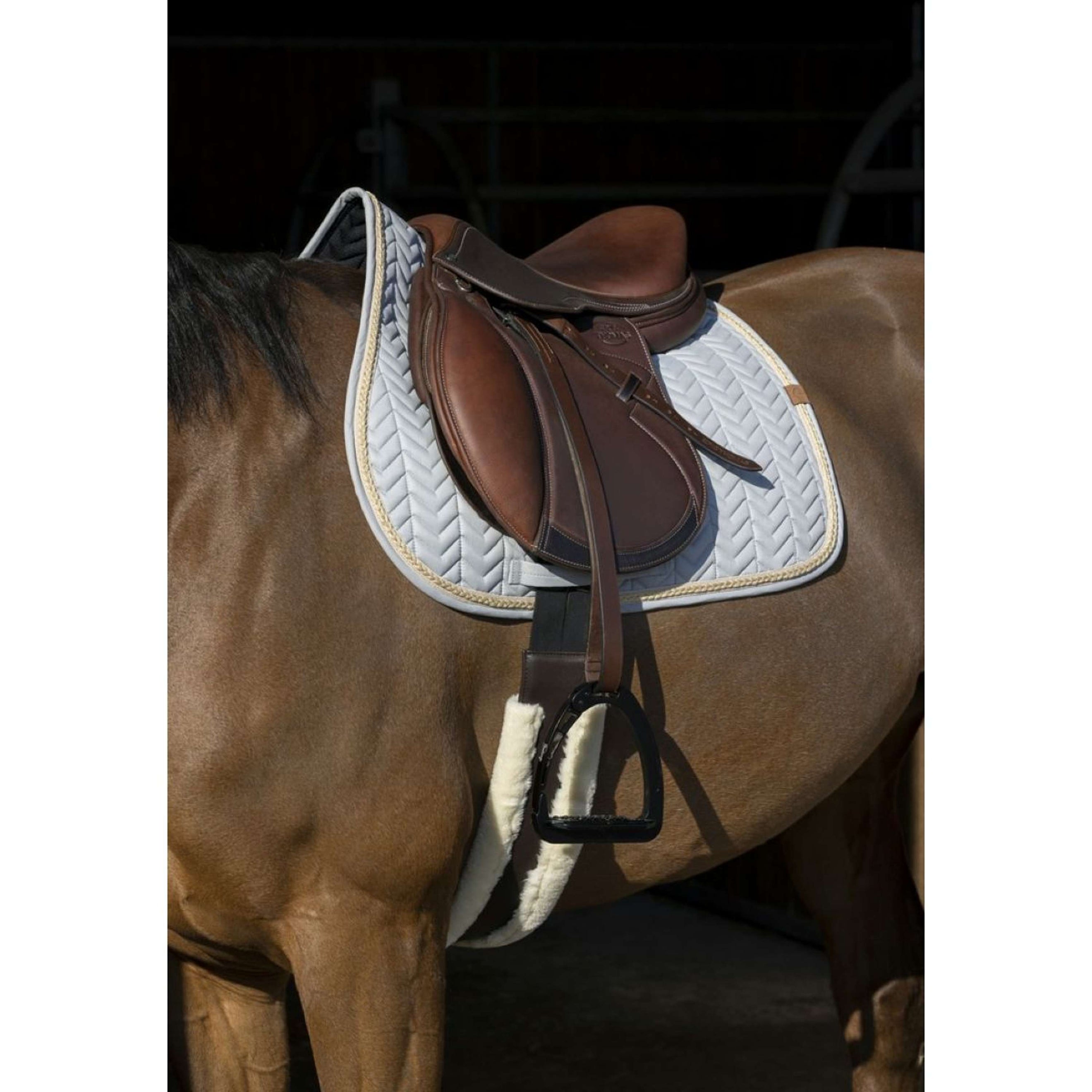 EQUITHÈME Tapis de Selle Softy Jumping Gris/Bleu EQUITHÈME Tapis de Selle Softy Jumping Gris/Bleu