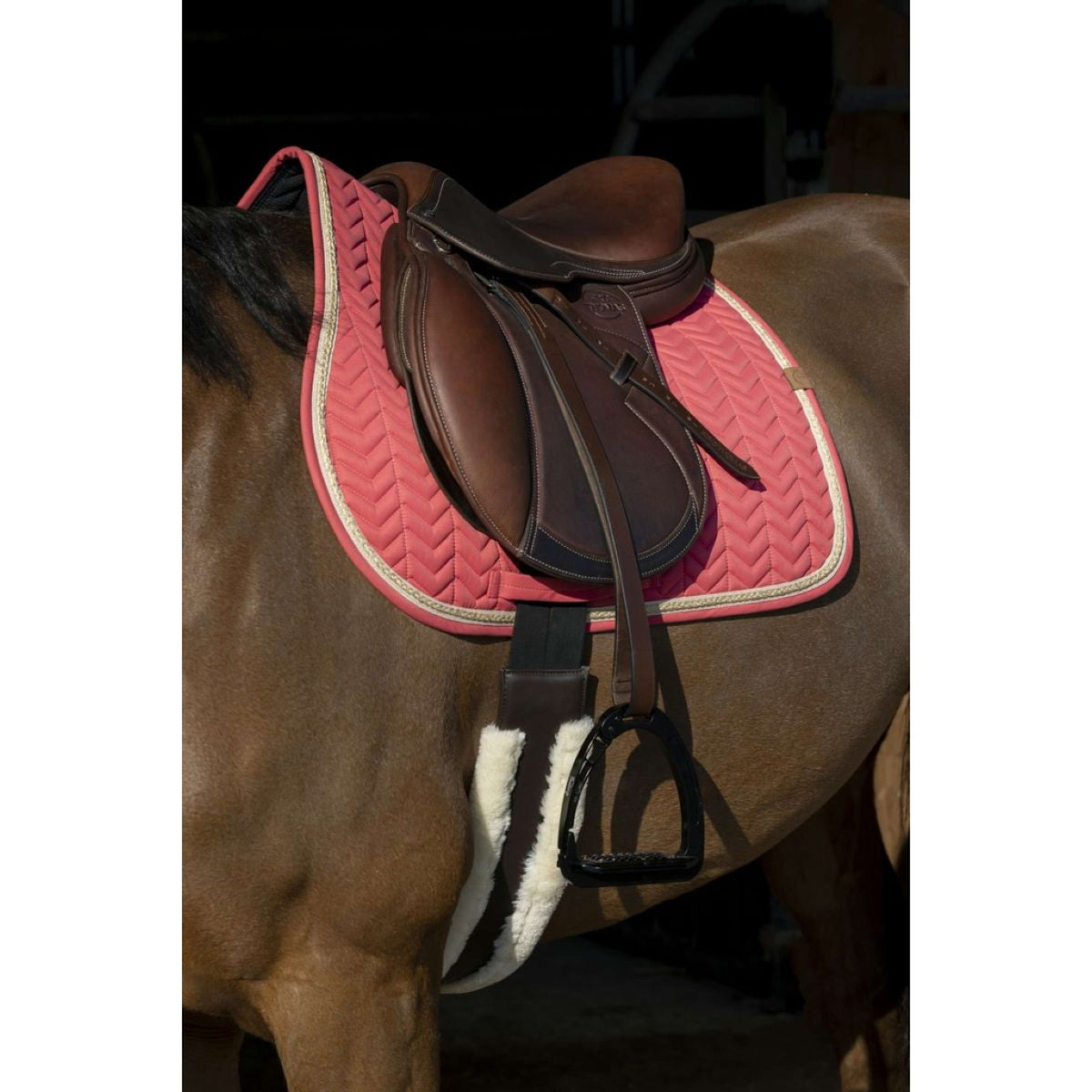GEM - Tapis de selle TEN Framboise OBSTACLE GEM - Tapis de selle TEN Framboise OBSTACLE