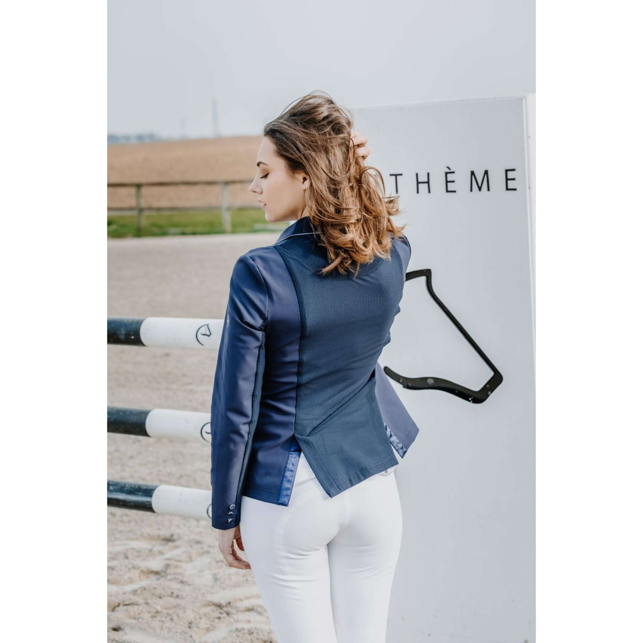 EQUITHÈME Petite Veste de Concours Oliva Marin EQUITHÈME Petite Veste de Concours Oliva Marin