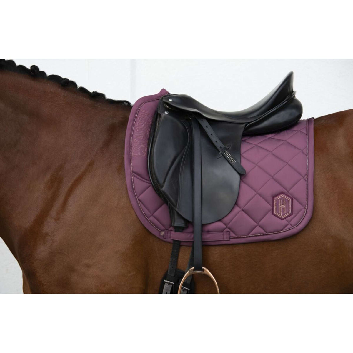 Eskadron Tapis de Selle Heritage Highgloss Avantgarde Dressage Cassis