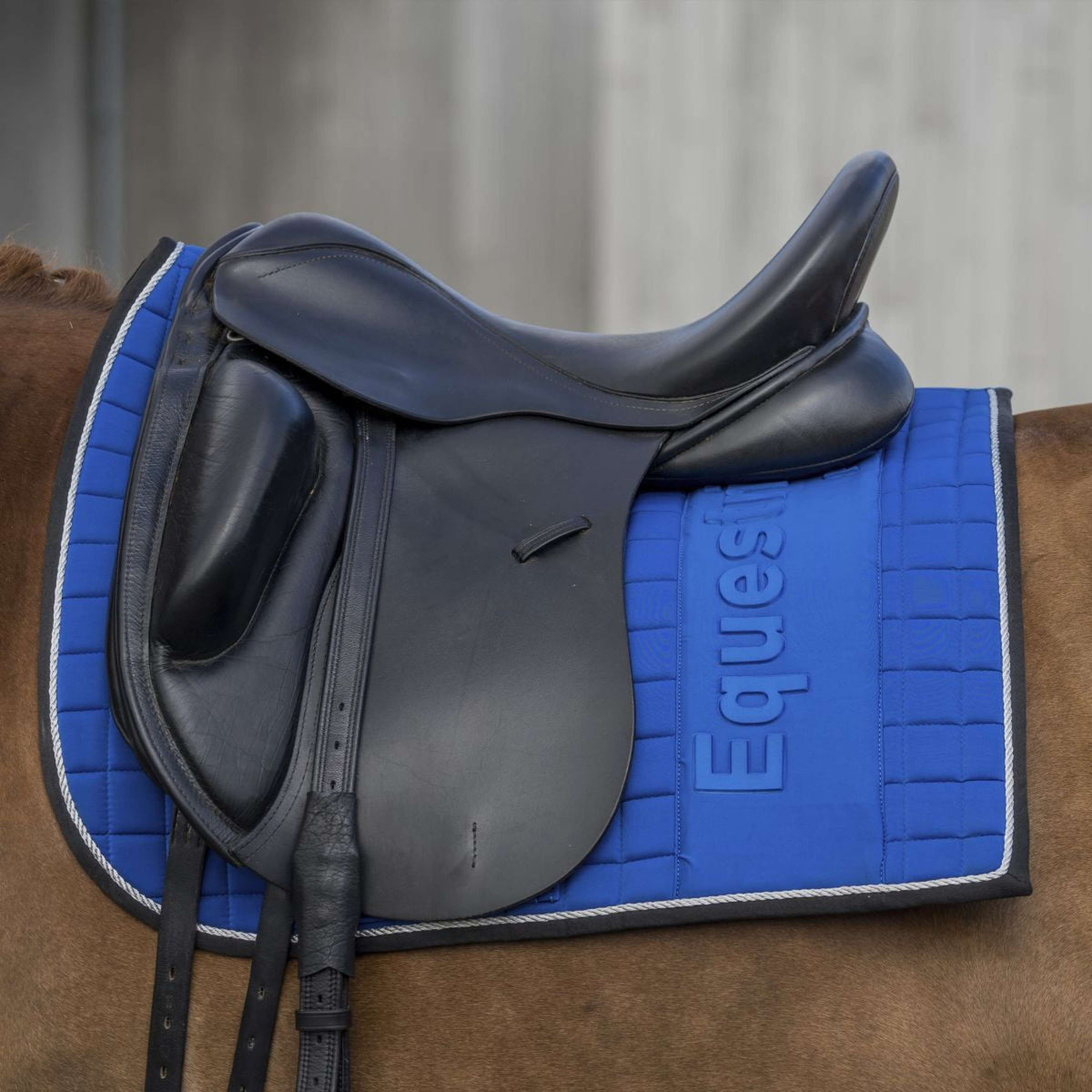 Horka Tapis de Selle Pro Embossed Dressage Bleu