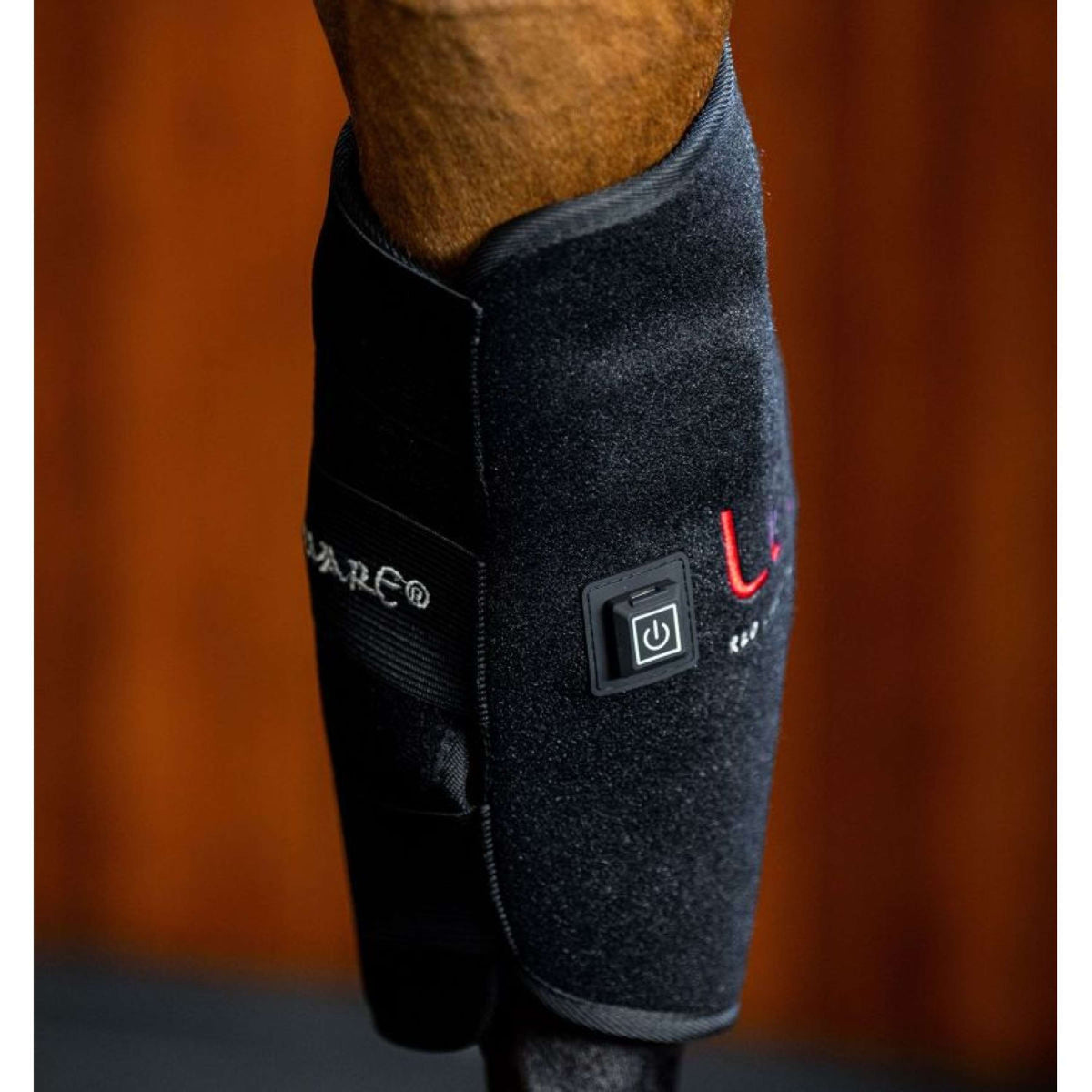 Horseware LED Red Light Therapy Left Hock Boot Noir