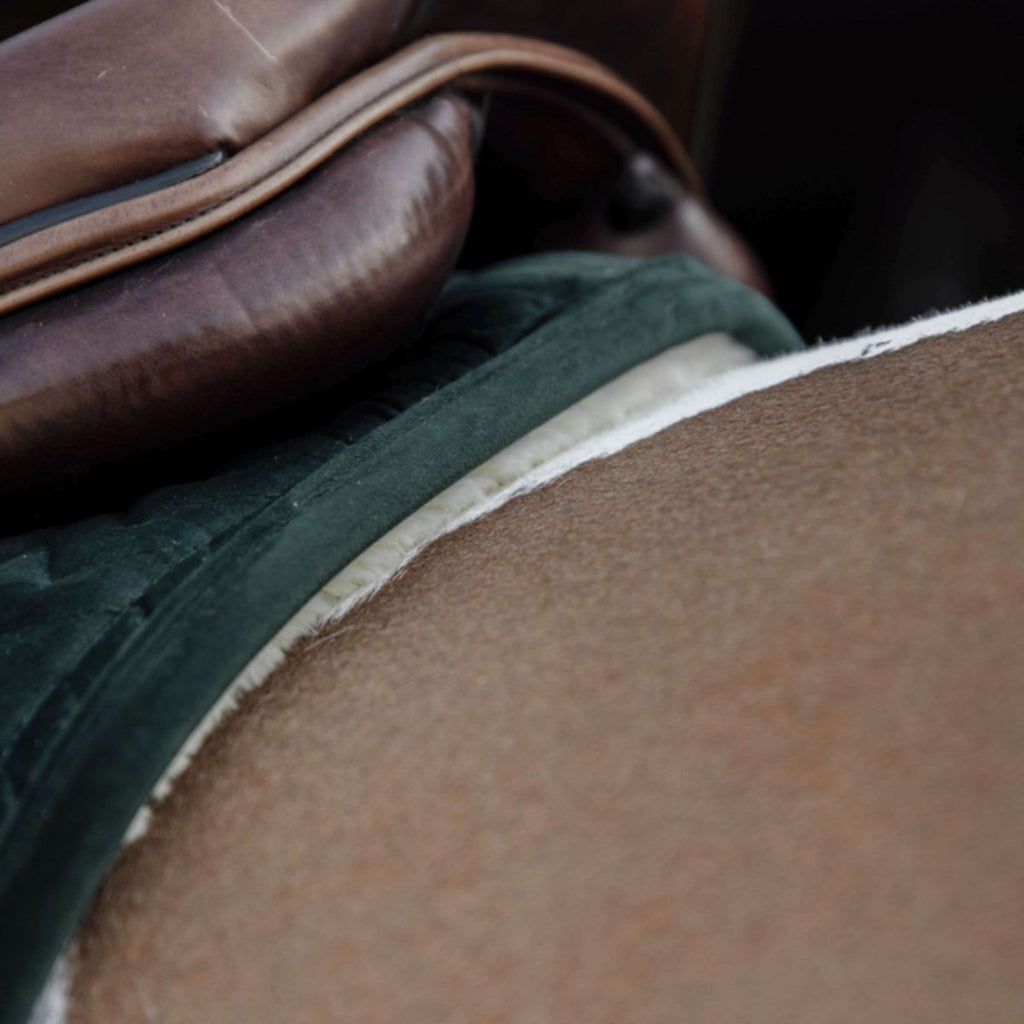 Kentucky Tapis de Selle Skin Friendly velours de Saut Pine Green