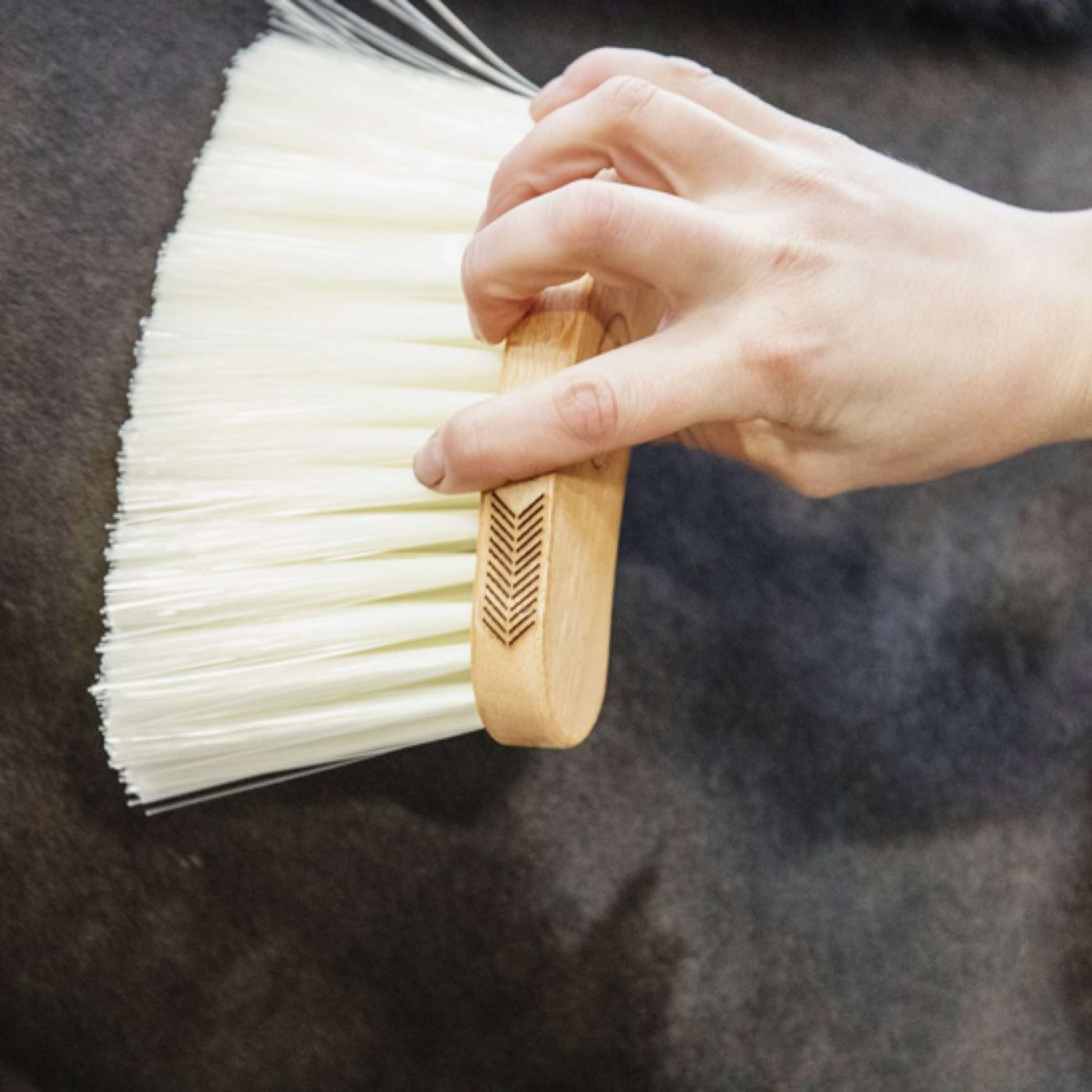 Grooming Deluxe by Kentucky Brosse Middle Long Naturel