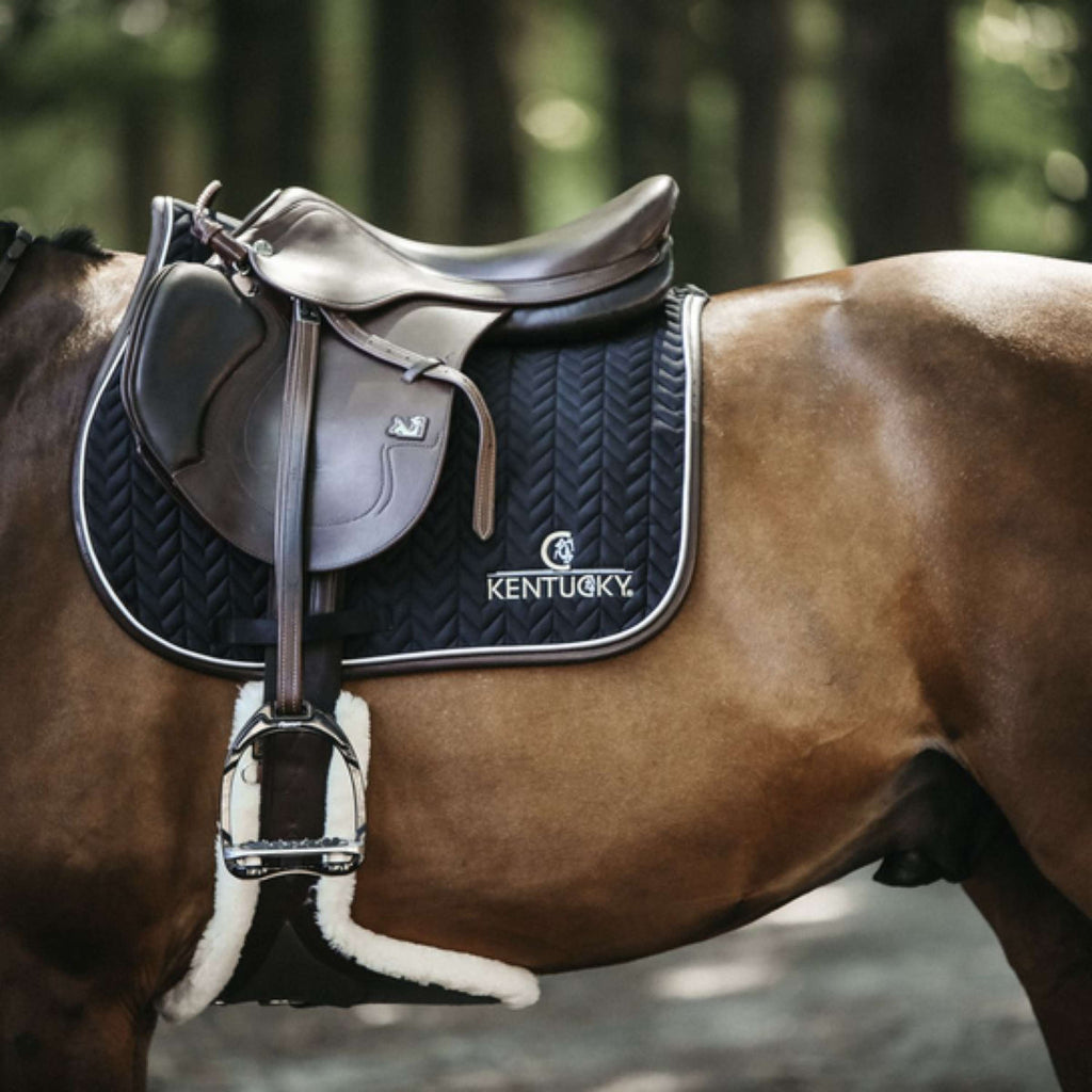 Kentucky Tapis de Selle De Saut Fishbone Leather Noir