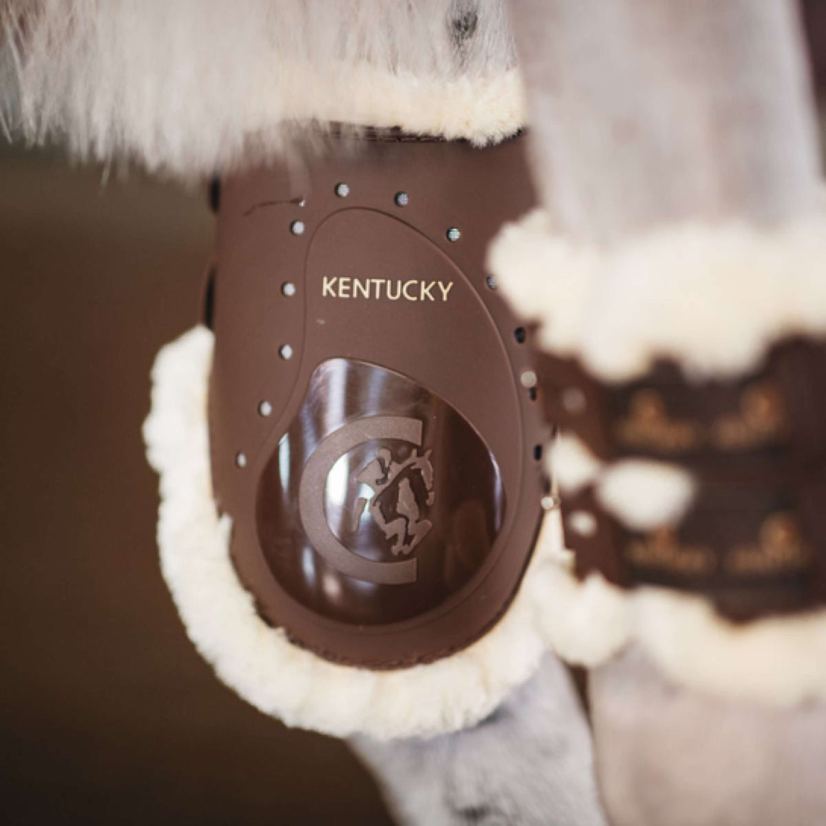 Kentucky Horsewear Protège-Boulets Sheepskin Elastic Marron