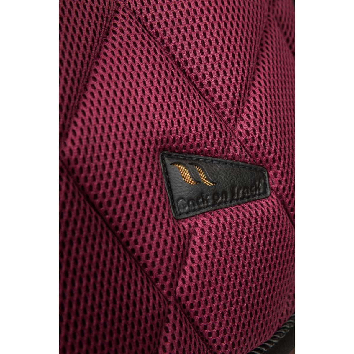 Back on Track Tapis de Selle AirFlow Dressage Vin rouge