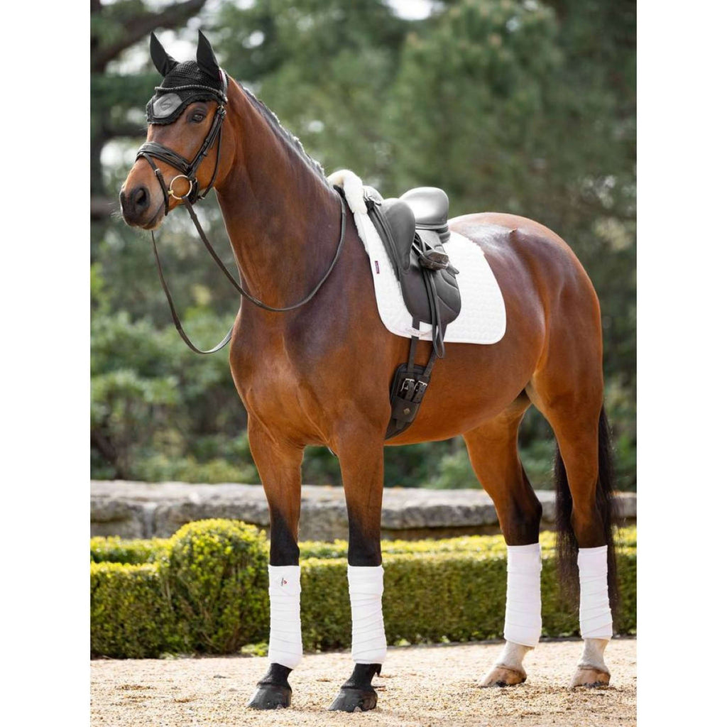 LeMieux Tapis de Selle ProLambs Square Half Lined Dressage Blanc/Naturel