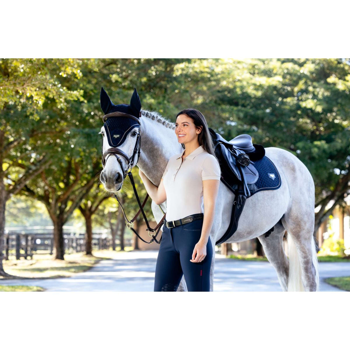 LeMieux Tapis de Selle Puissance Suede Close Contact Marin