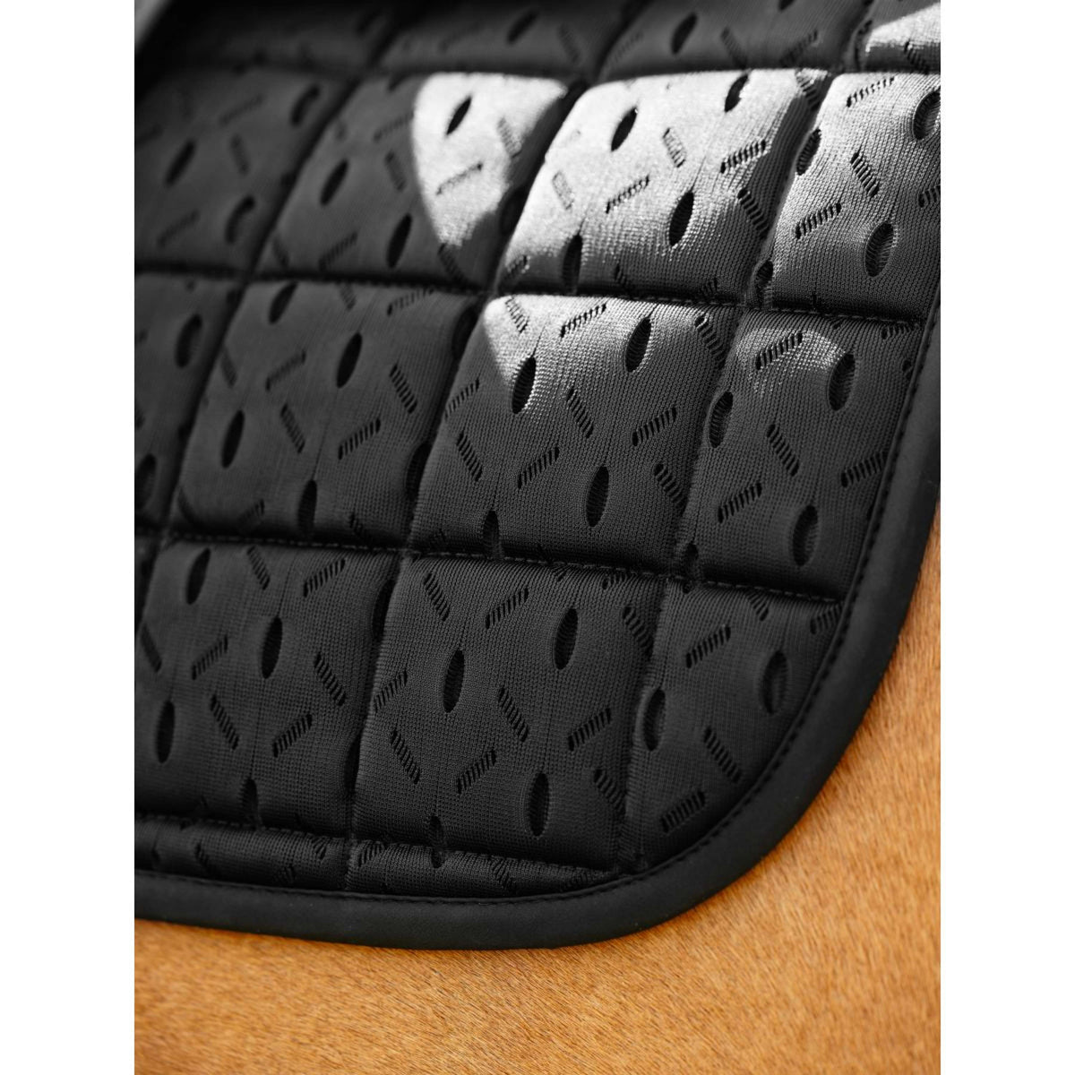 LeMieux Tapis de Selle 3D Mesh Self-Cool Square de Saut Noir