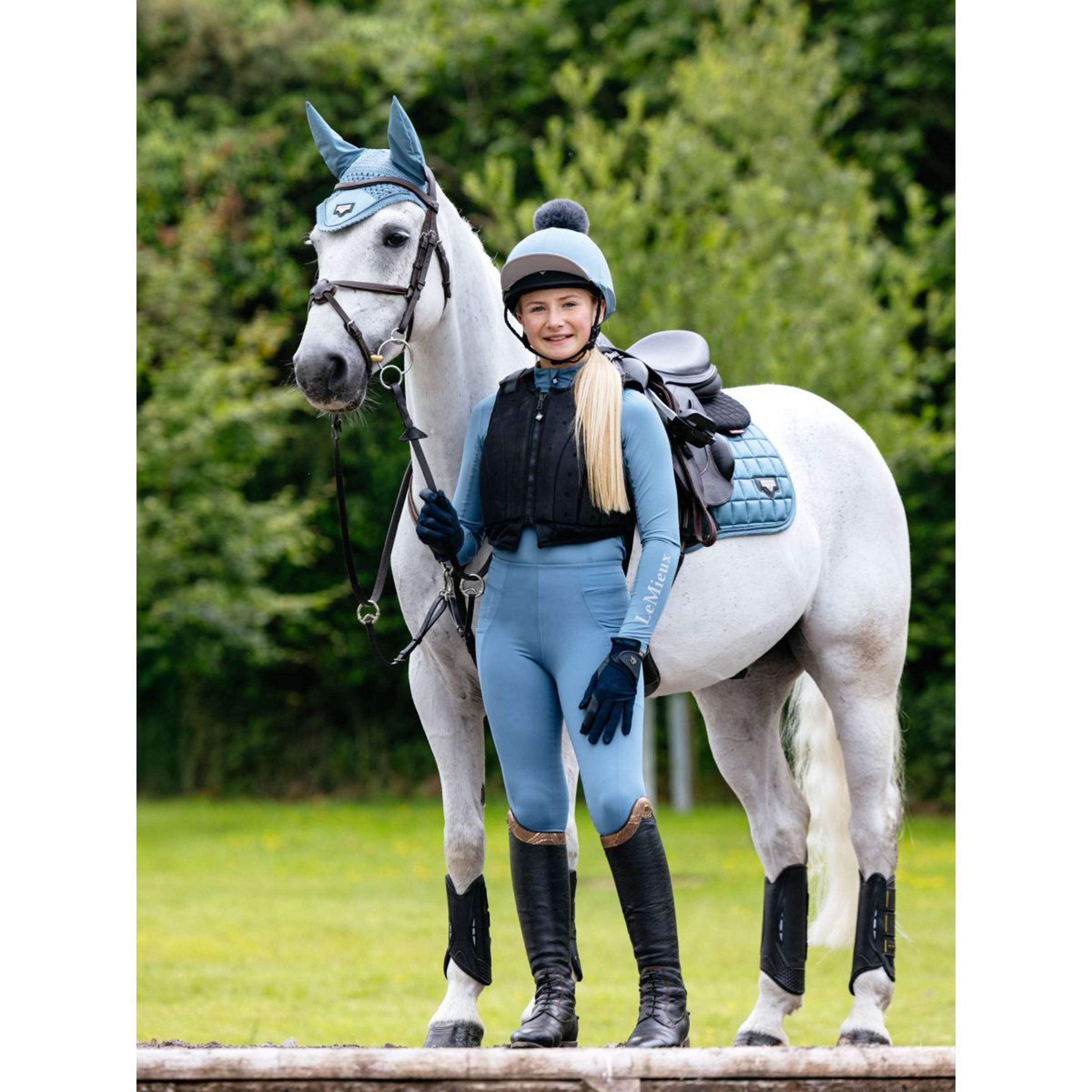 LeMieux Tapis de Selle Loire Classic Square Close Contact Ice Blue