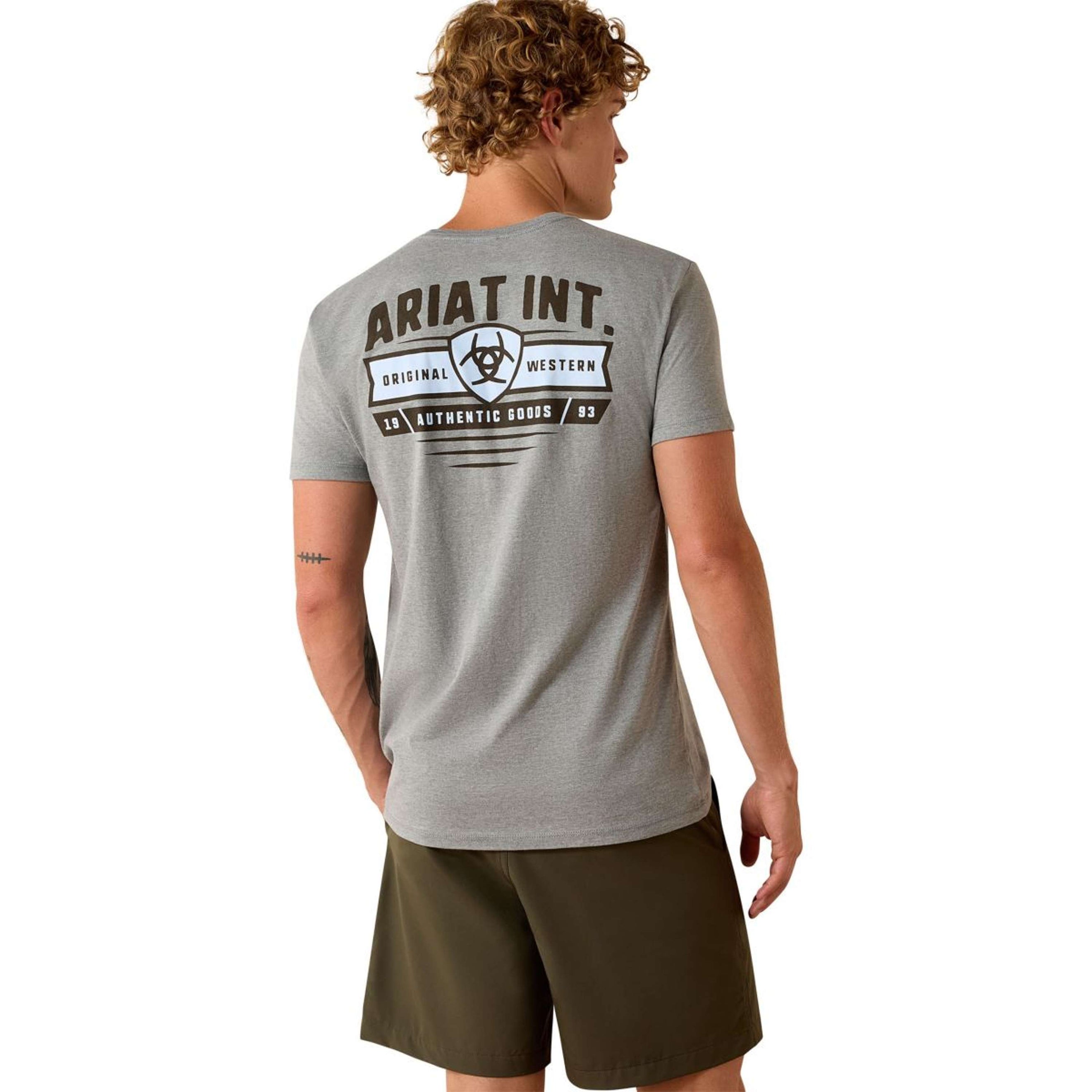 Ariat T-Shirt Banner Badge Hommes Gris Ariat T-Shirt Banner Badge Hommes Gris