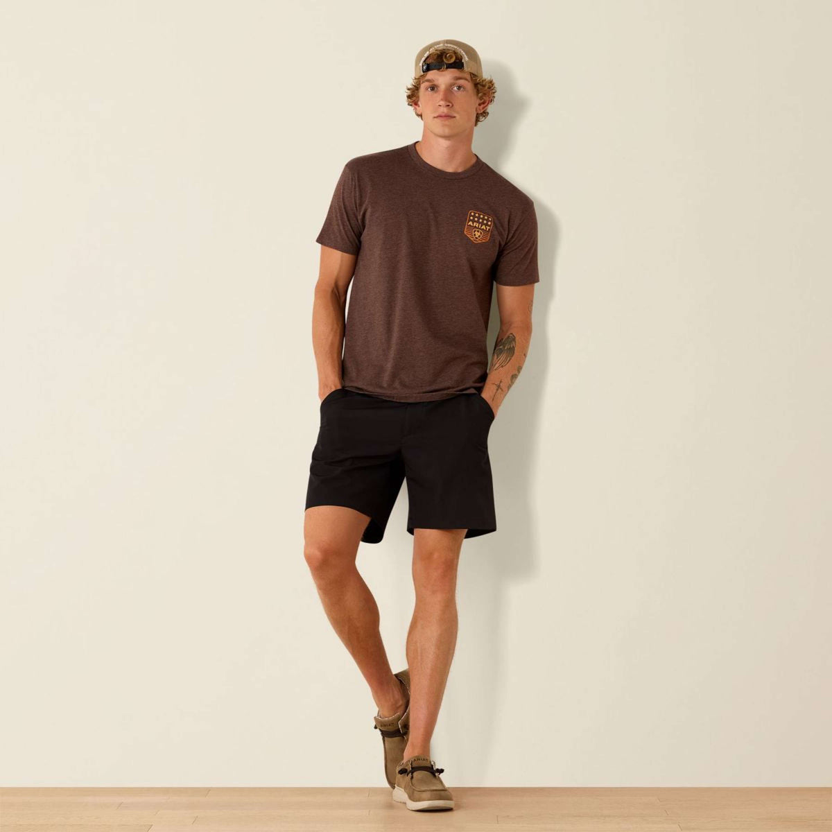 Ariat T-Shirt Strip Patriotic Badge Tee Hommes Brown Heather