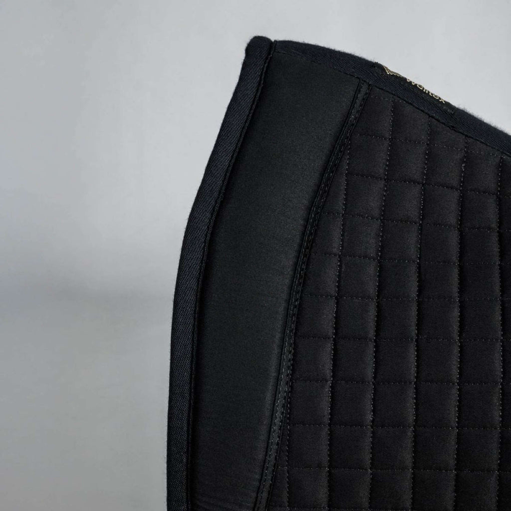 Back on Track Tapis de Selle No. III Dressage Noir