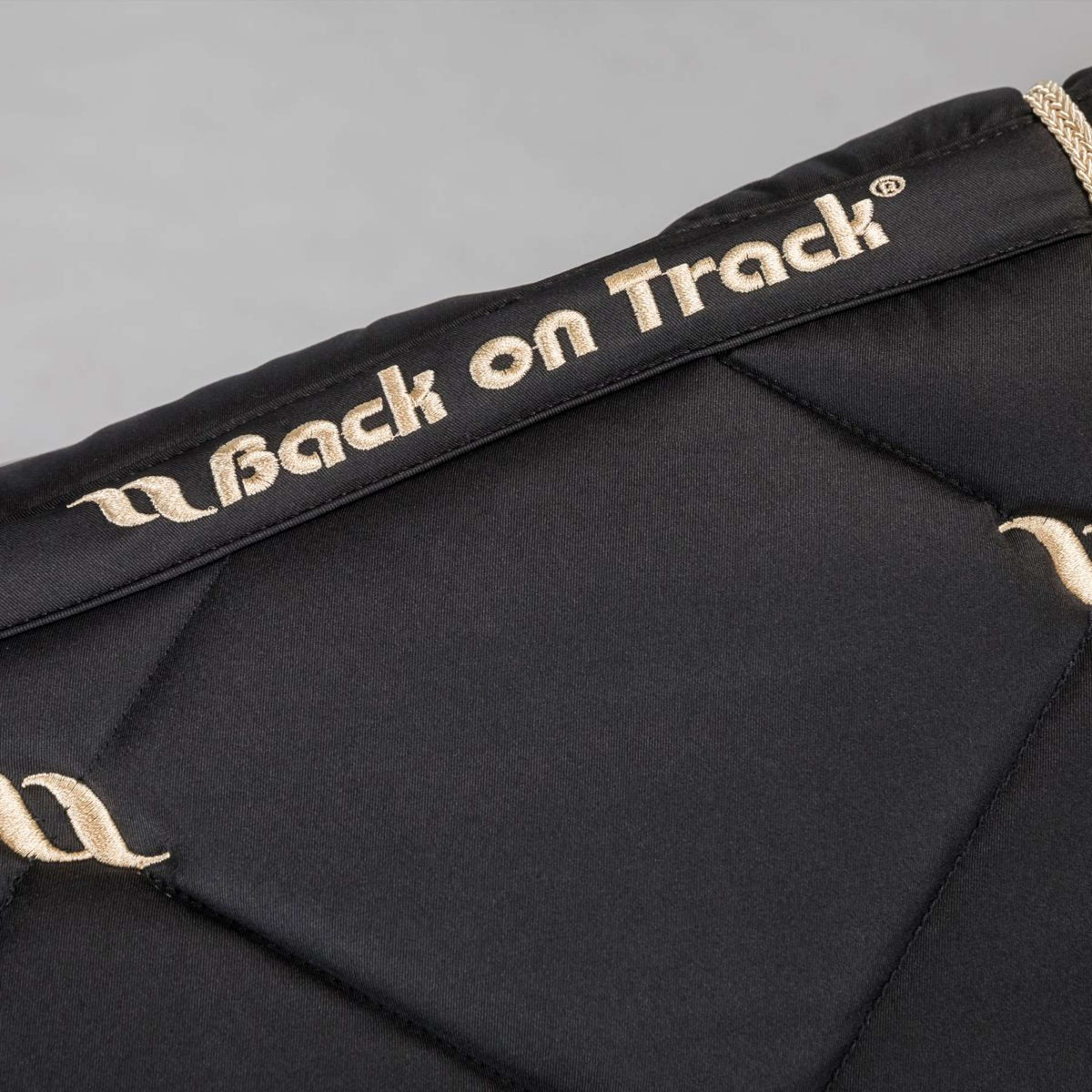 Back on Track Tapis de Selle Nights Collection de Saut Noir