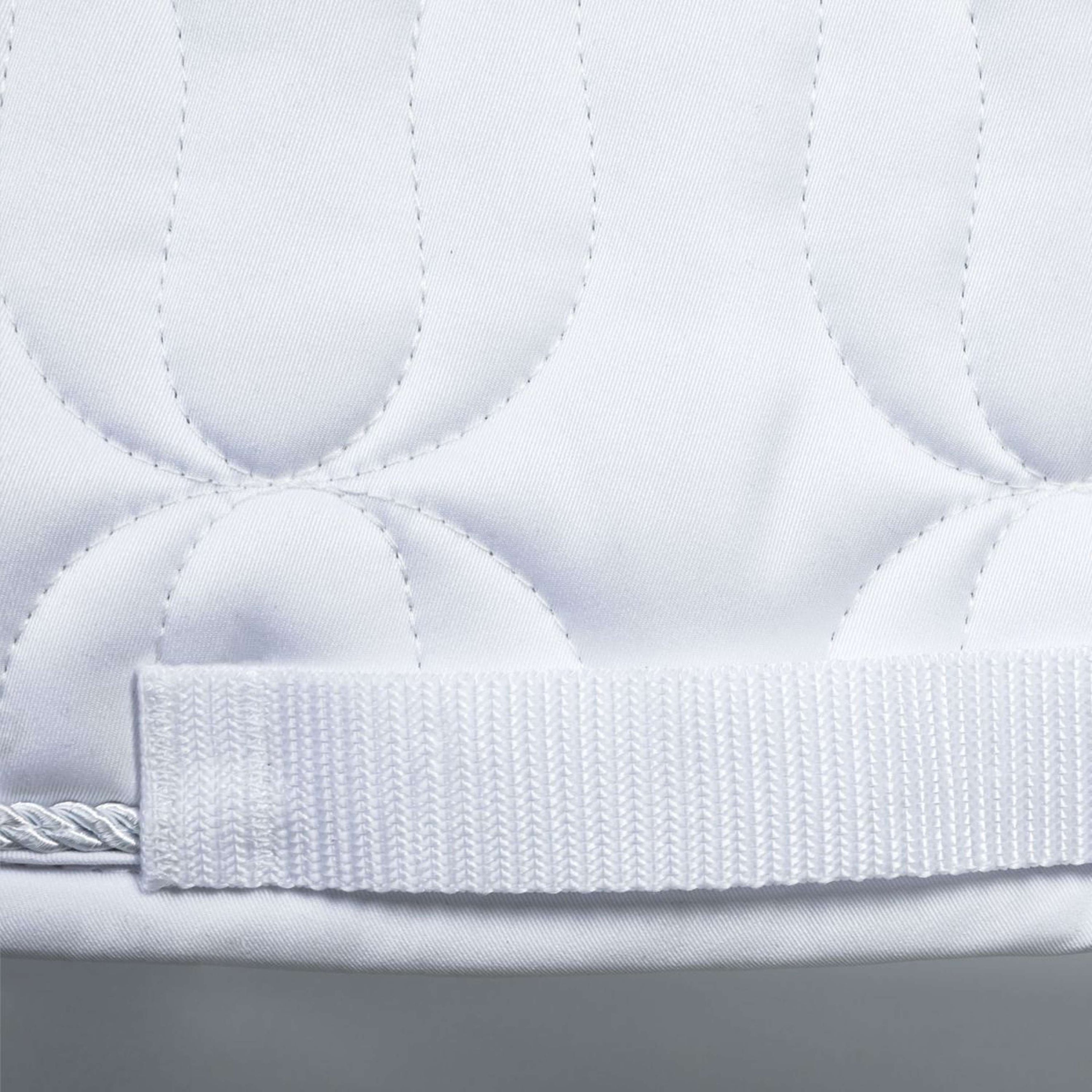 Back on Track Tapis de Selle Deep Nights de Saut Blanc