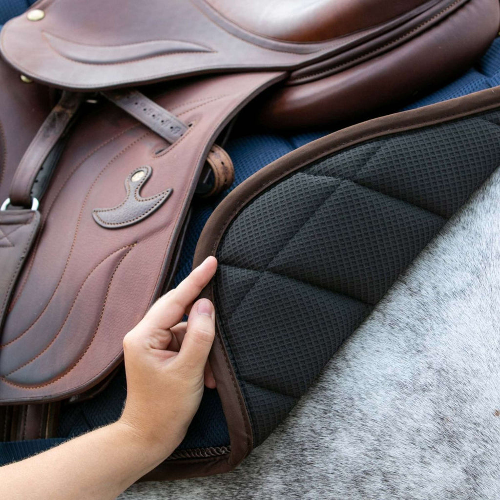 Back on Track Tapis de Selle AirFlow de Saut Bleu