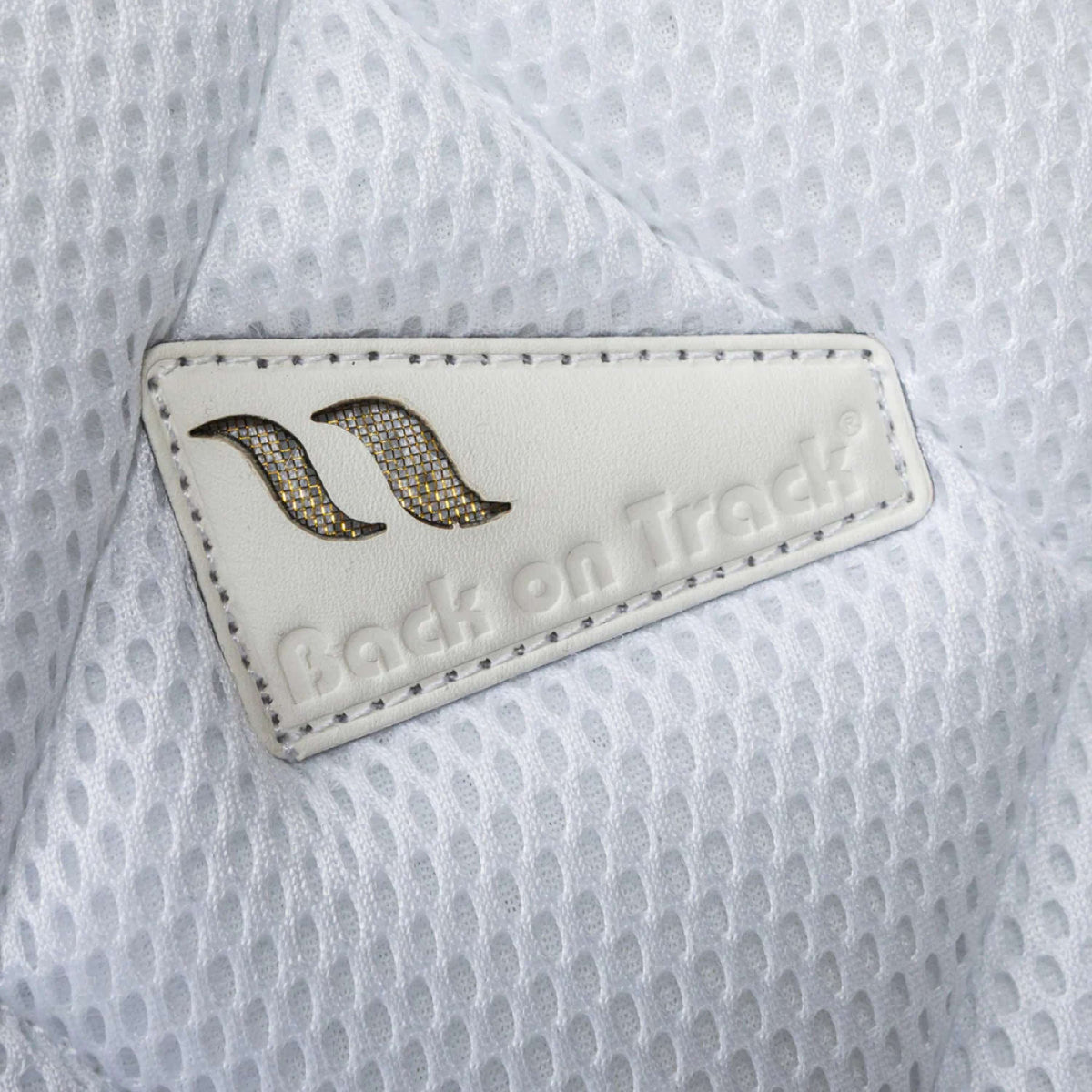 Back on Track Tapis de Selle Airflow Dressage Blanc