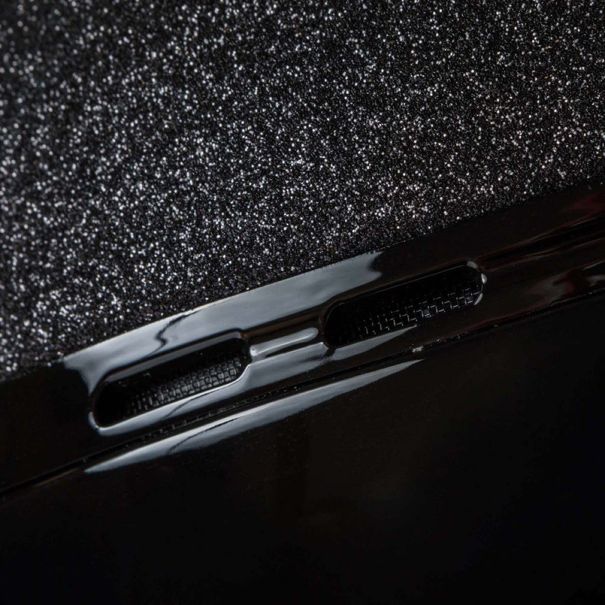 Back on Track Bombe Caracas Noir