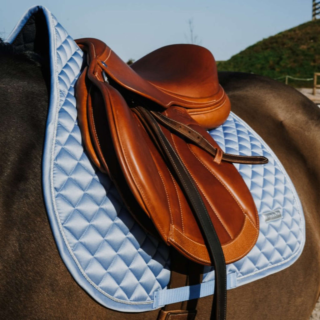 EQUITHÈME Tapis de Selle Nacre de Saut Bleu