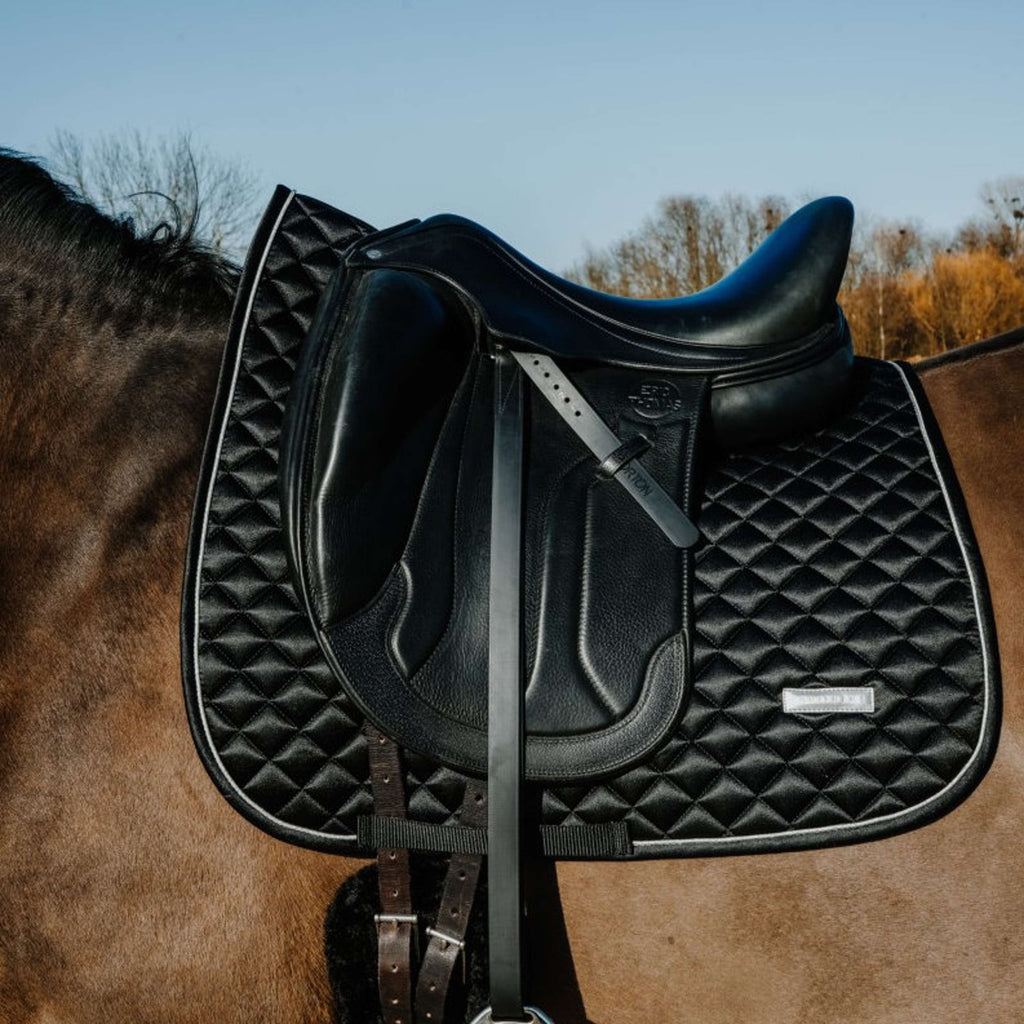 EQUITHÈME Tapis de Selle Nacre Dressage Noir