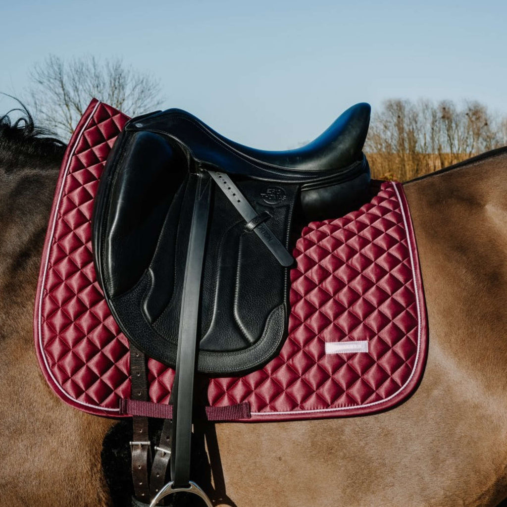 EQUITHÈME Tapis de Selle Nacre Dressage Bordeaux