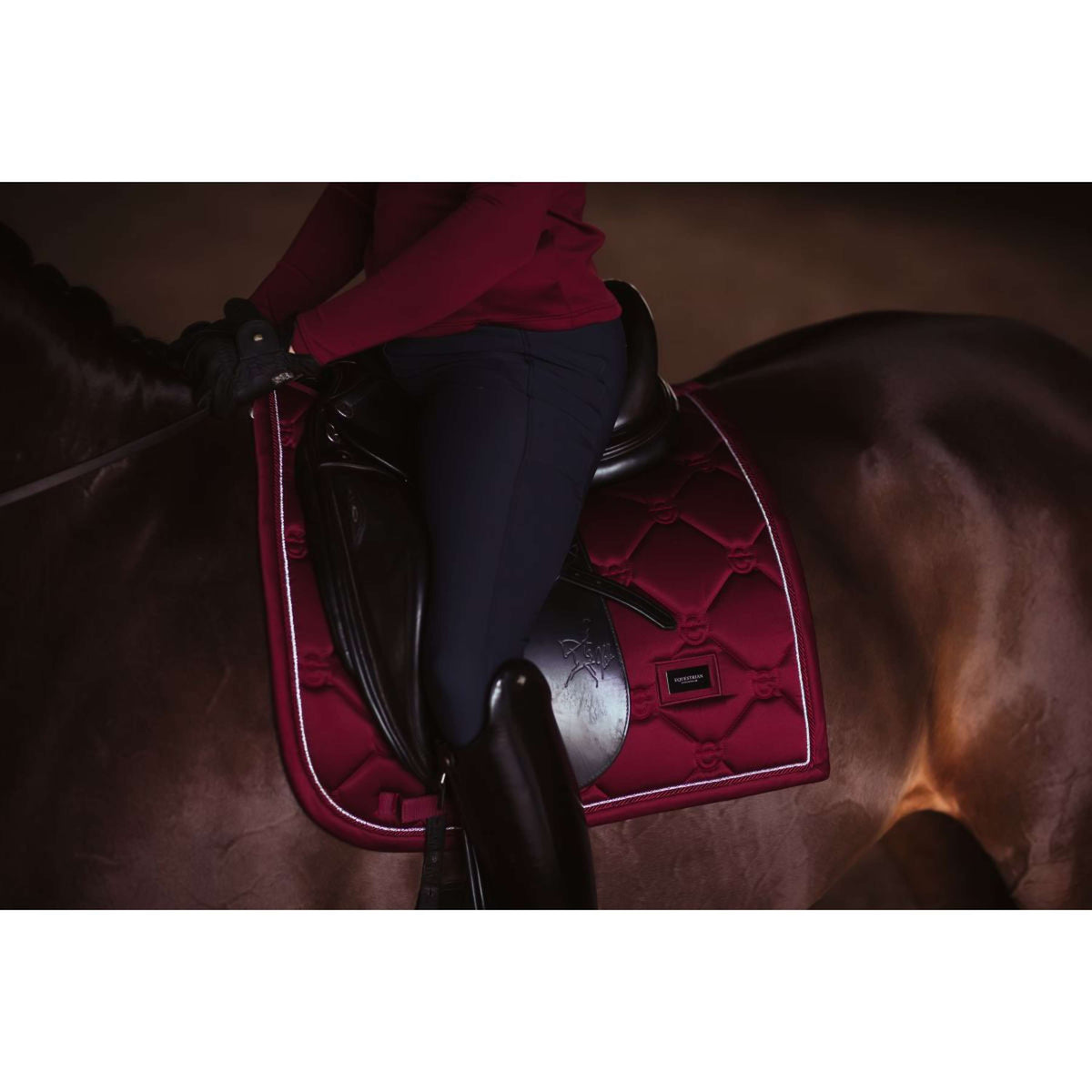 Equestrian Stockholm Tapis de Selle Dressage Bordeaux