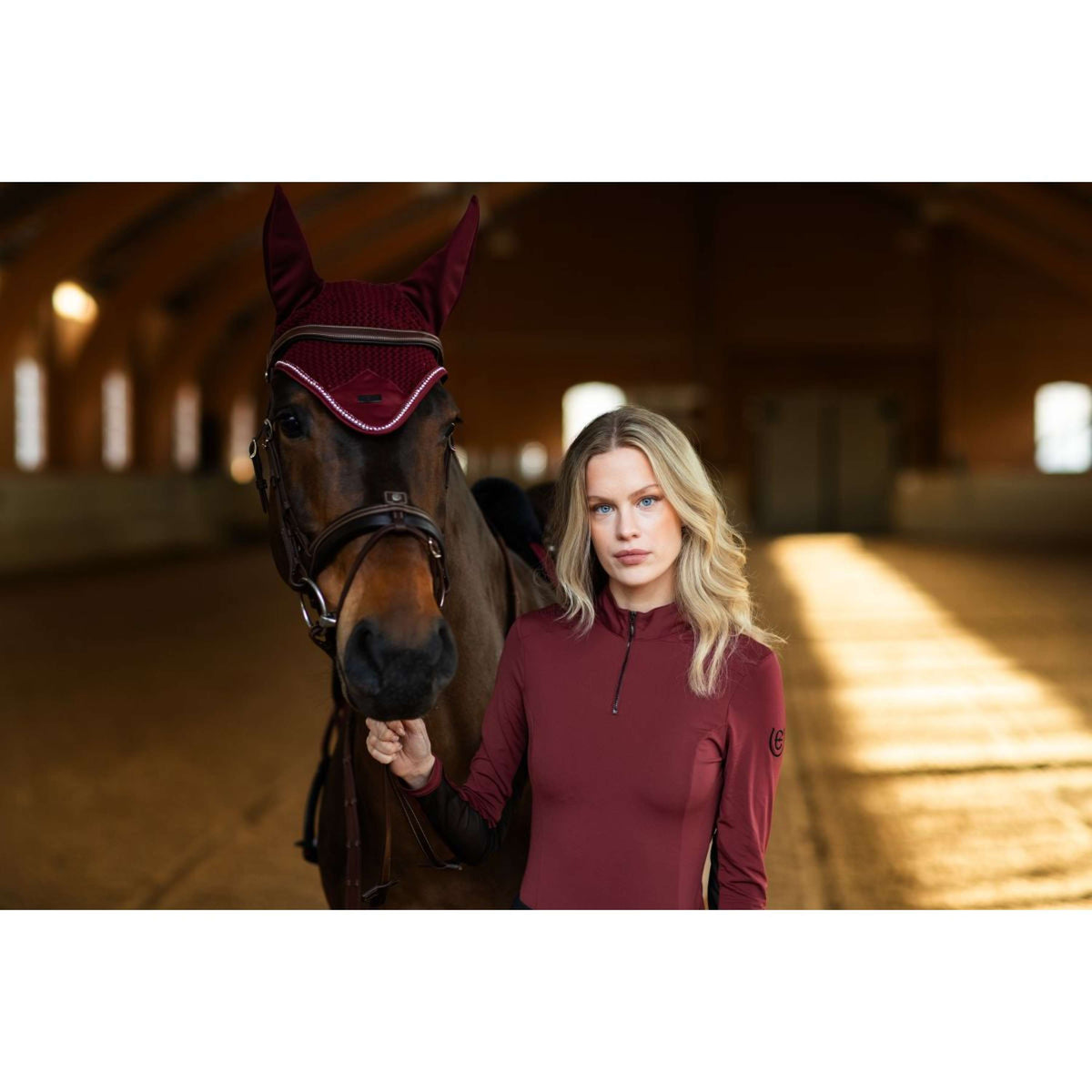 Equestrian Stockholm Bonnet Anti-Mouches Modern Crystal Bordeaux