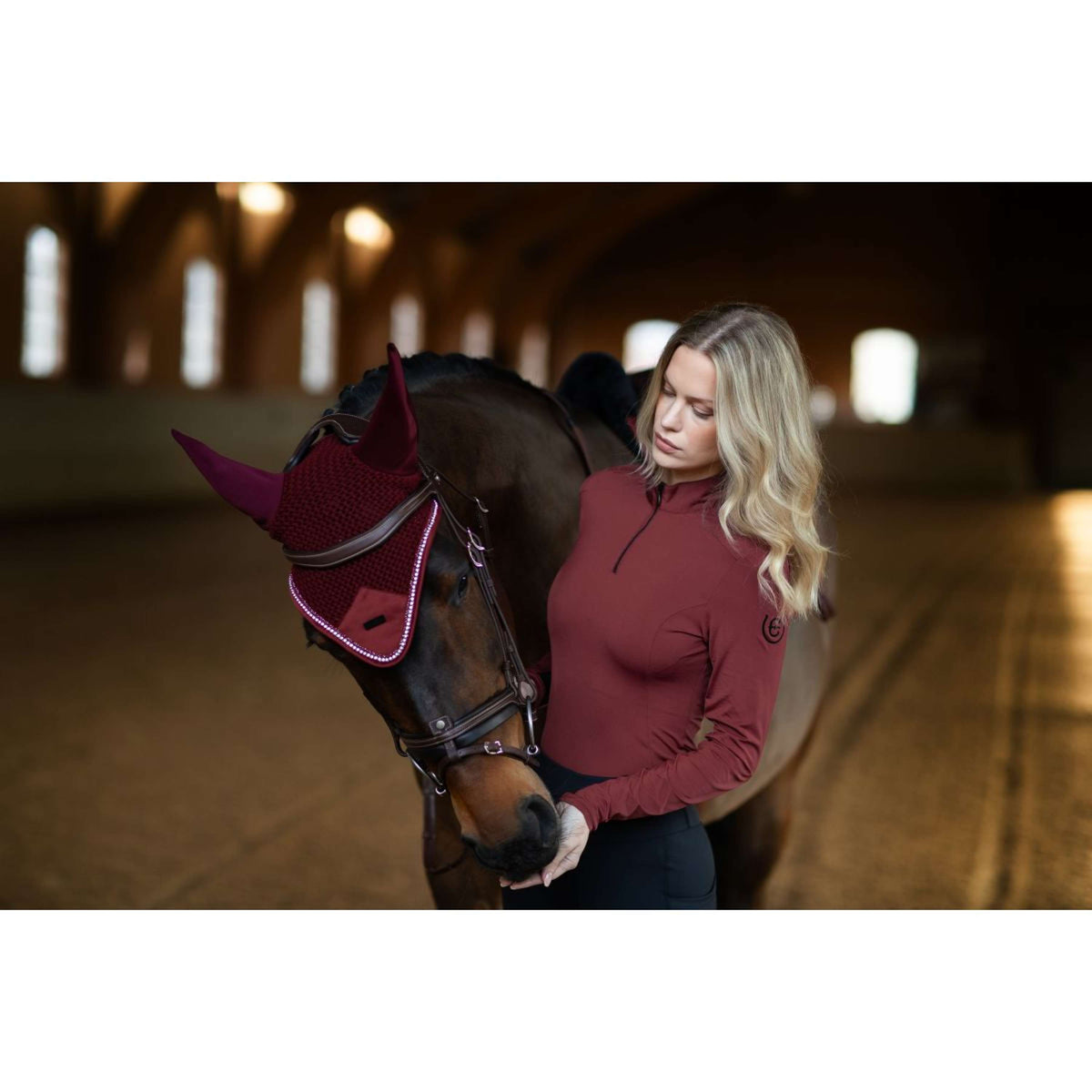 Equestrian Stockholm Bonnet Anti-Mouches Modern Crystal Bordeaux