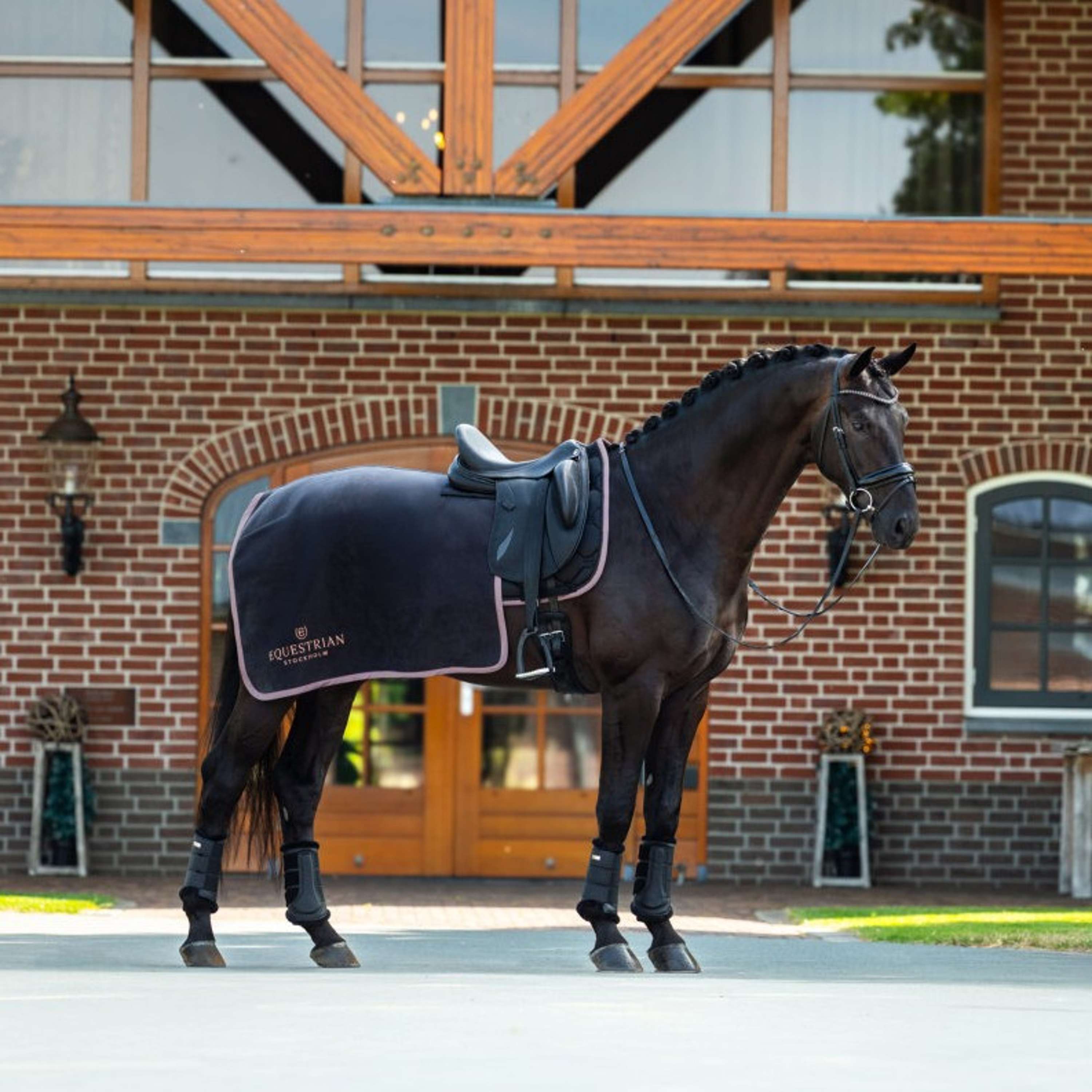 Equestrian Stockholm Couvre-Reins Heavy Fleece Noir/Blush